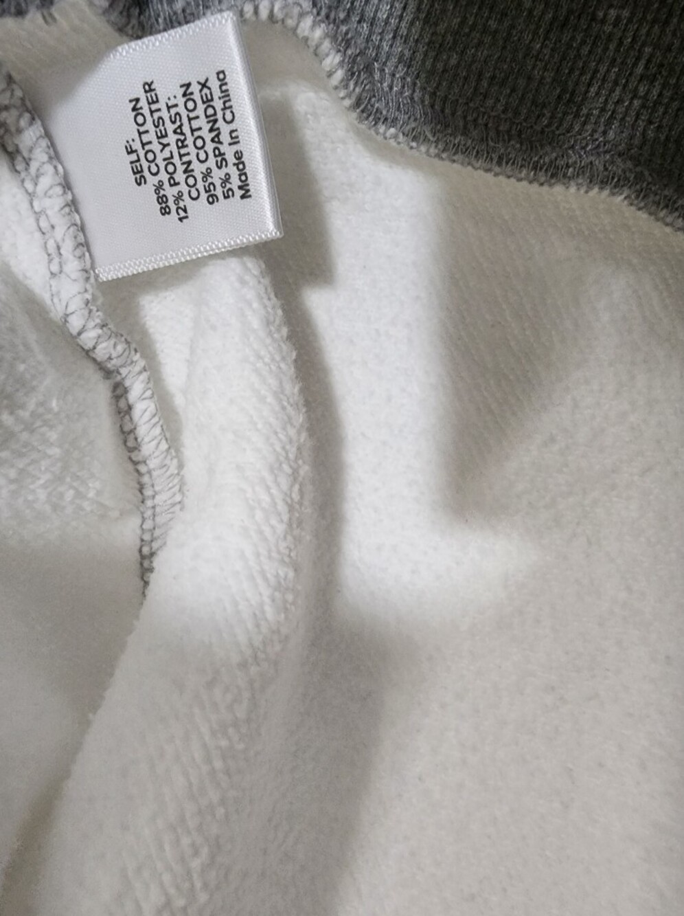 Evereve Sasha Raglan Ringer Blush, White & Gray Short Sleeve Sweatshirt - Picture 4 of 4